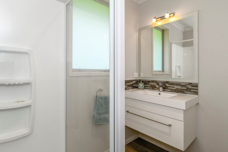 Photo of property in 2 Gane Place, Omokoroa, 3114