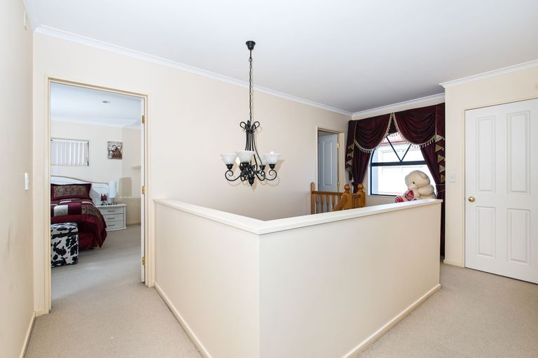 Photo of property in 4a School Road, Te Atatu South, Auckland, 0610