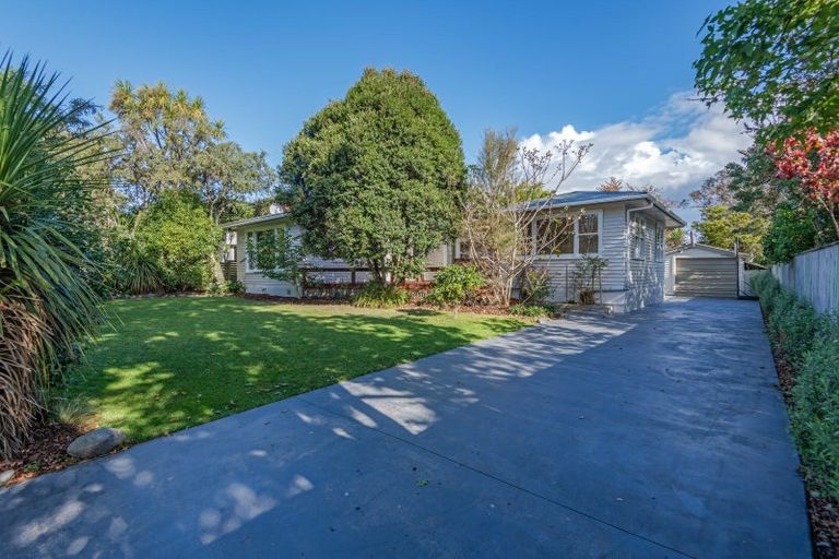 Photo of property in 4 Williams Terrace, Fitzherbert, Palmerston North, 4410