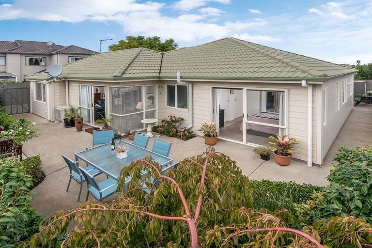 Photo of property in 48b Rodney Street, Howick, Auckland, 2014
