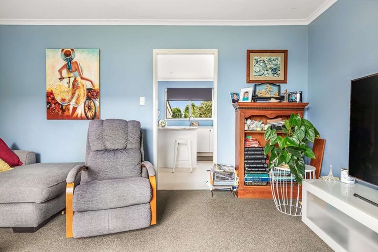 Photo of property in 22 Kowhai Avenue, Edgecumbe, 3120