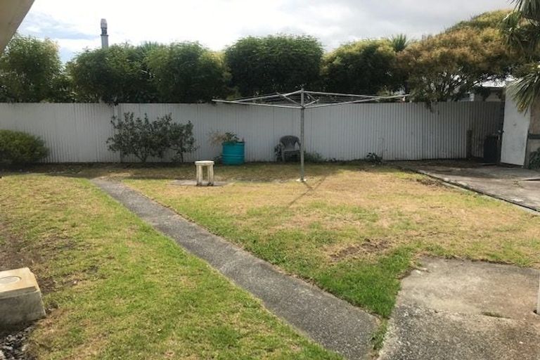 Photo of property in 10 Hadfield Place, Paraparaumu Beach, Paraparaumu, 5032