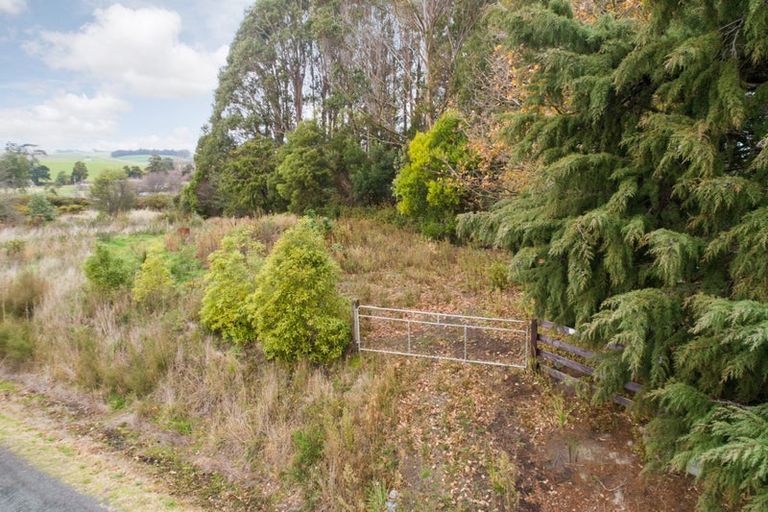 Photo of property in 7 Sherwill Street, Halcombe, 4779