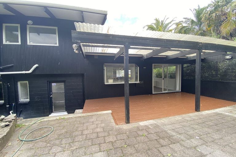 Photo of property in 74 Peach Road, Glenfield, Auckland, 0629