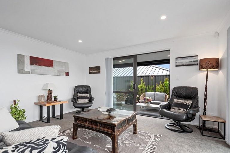 Photo of property in 2 Te Ranga Memorial Drive, Pyes Pa, Tauranga, 3112