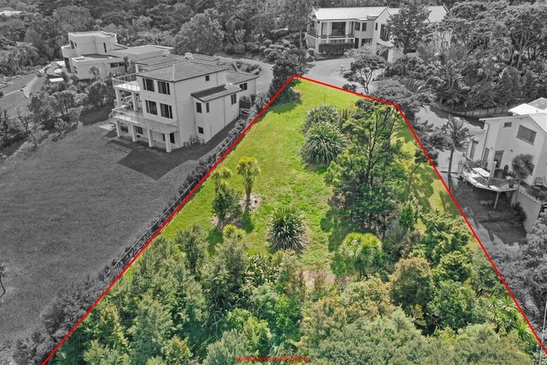 Photo of property in 11 The Knoll, Greenhithe, Auckland, 0632