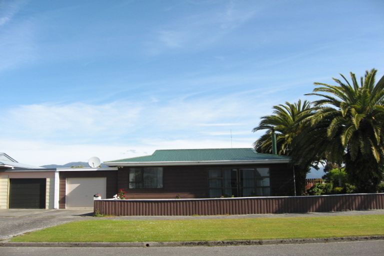 Photo of property in 36 Disraeli Street, Westport, 7825