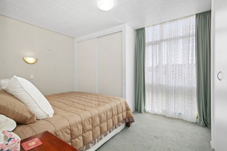 Photo of property in Rutherford Flats, 5 Levy Street, Mount Victoria, Wellington, 6011