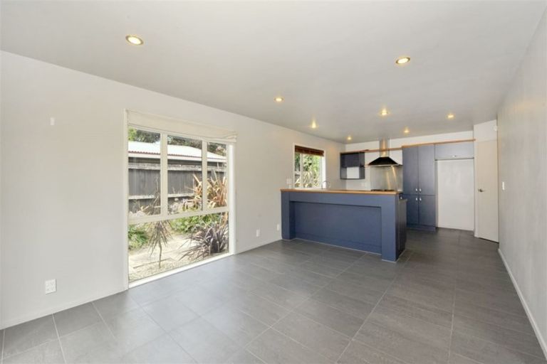 Photo of property in 19a Beatrice Place, Avonhead, Christchurch, 8042