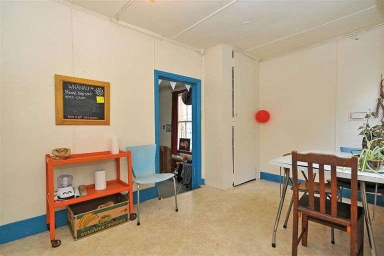 Photo of property in 20 Macdonald Crescent, Te Aro, Wellington, 6011