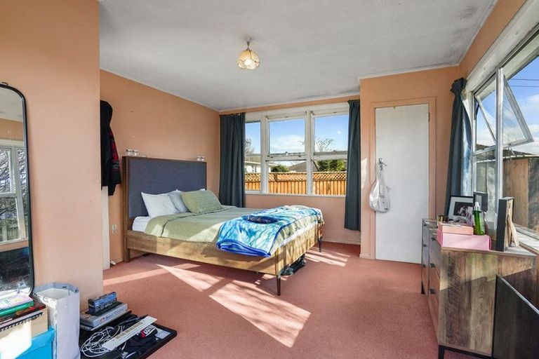 Photo of property in 8 Lee Place, Bader, Hamilton, 3206