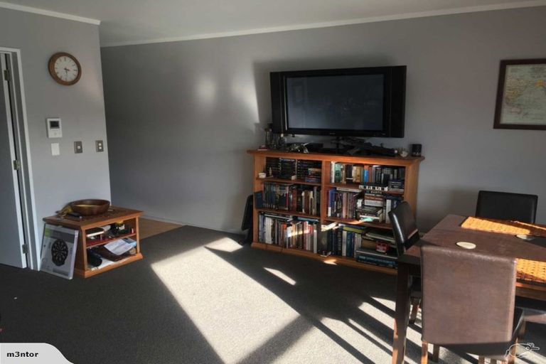 Photo of property in 23/8 Girton Terrace, Mount Cook, Wellington, 6021