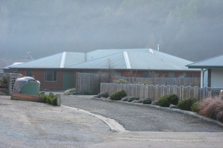 Photo of property in 15 Alexander Place, Arrowtown, 9302