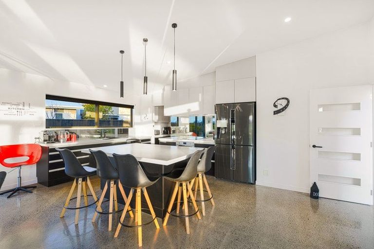 Photo of property in 65 The Esplanade, Pegasus, 7612