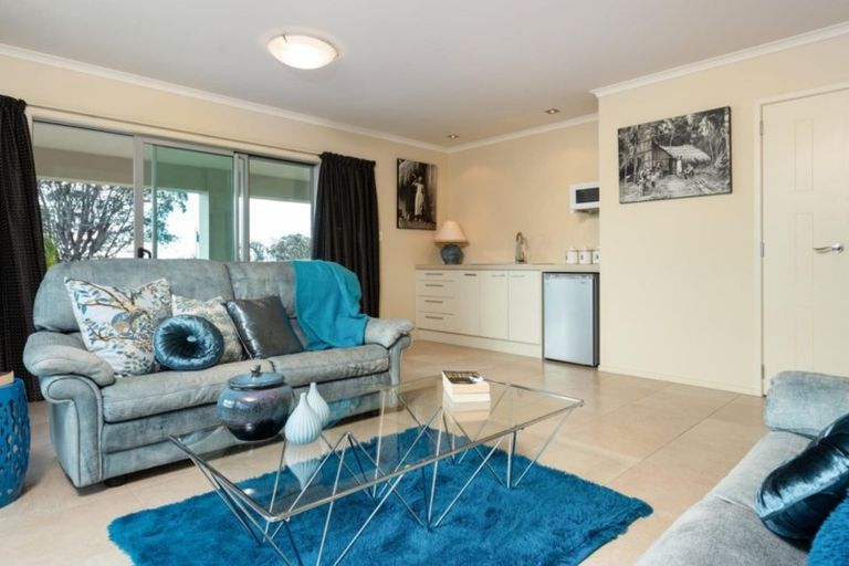 Photo of property in 10 Azores Way, Welcome Bay, Tauranga, 3112