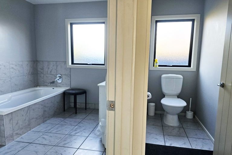 Photo of property in 11 Robertson Court, Cromwell, 9310