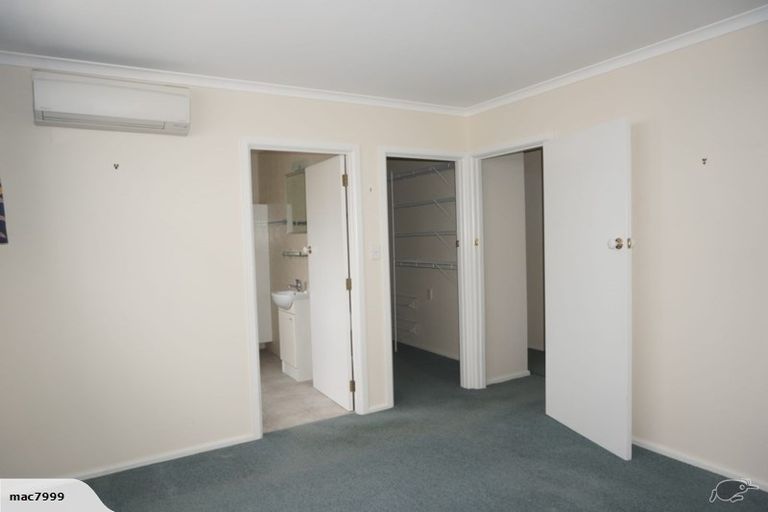 Photo of property in 71 The Esplanade, Westshore, Napier, 4110
