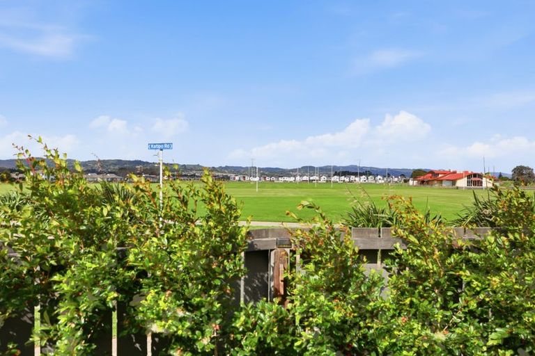 Photo of property in 2 Kutukutu Street, Takanini, 2112