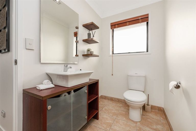 Photo of property in 39 Lake Panorama Drive, Henderson, Auckland, 0612