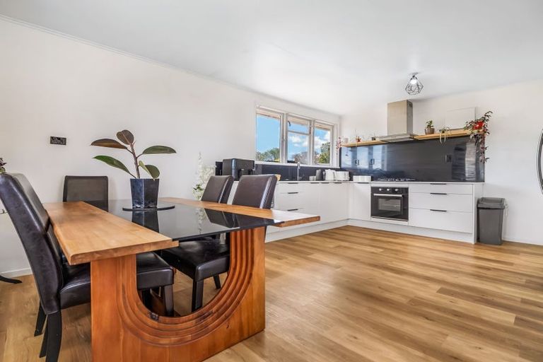 Photo of property in 15 Hockin Place, Fairfield, Hamilton, 3214