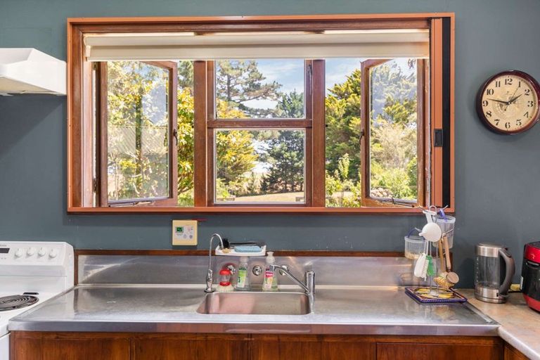 Photo of property in 36 Pukepapa Road, Marton, 4710