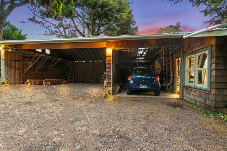 Photo of property in 103 Hinau Road, Waimauku, 0881