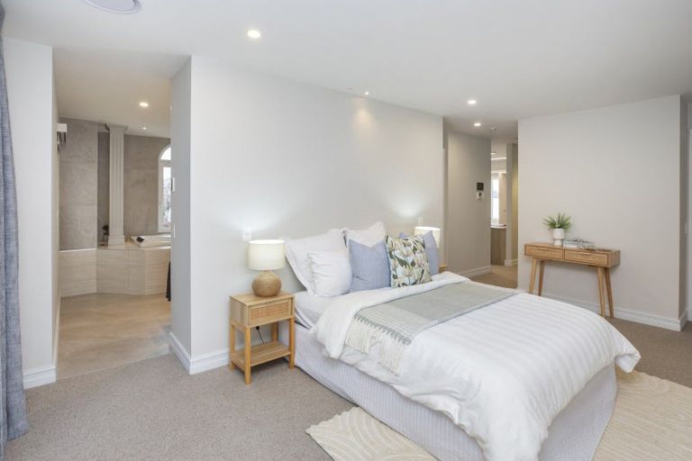 Photo of property in 2 Ayr Street, Riccarton, Christchurch, 8011