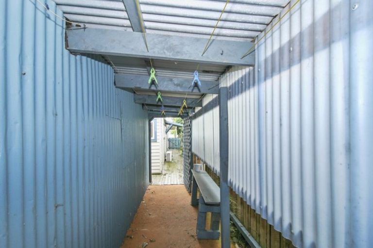 Photo of property in 18a Oriental Street, Welbourn, New Plymouth, 4312