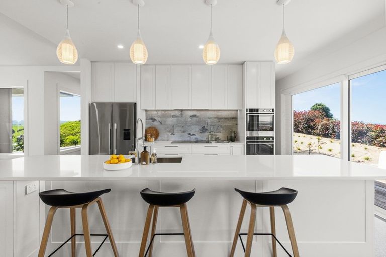 Photo of property in 23 Te Roera Drive, Taradale, Napier, 4112