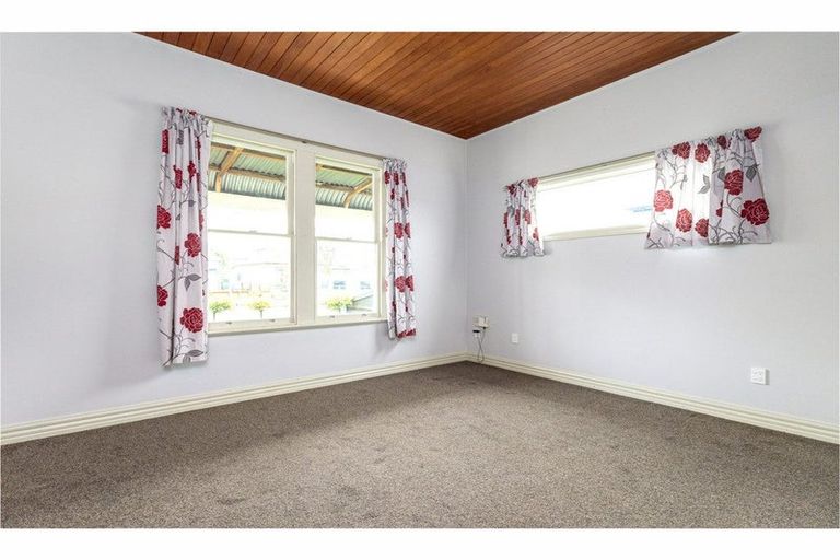 Photo of property in 14 Raymond Street, West End, Timaru, 7910