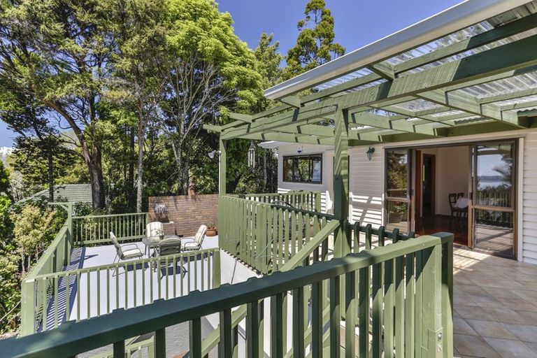 Photo of property in 55 Tanekaha Road, Titirangi, Auckland, 0604