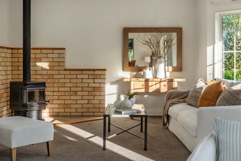 Photo of property in 154 Awa Road, Kumeu, 0891