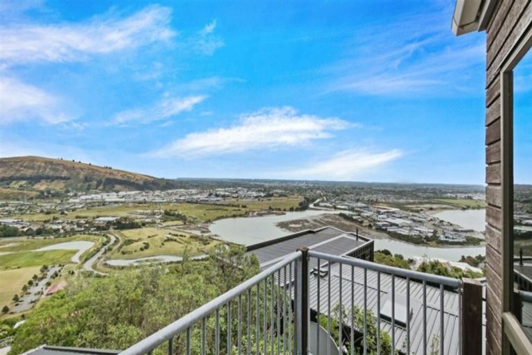 Photo of property in 17 Brigid Place, Mount Pleasant, Christchurch, 8081