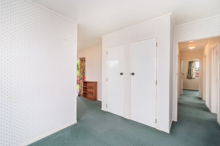 Photo of property in 43 Acacia Street, Kelvin Grove, Palmerston North, 4414