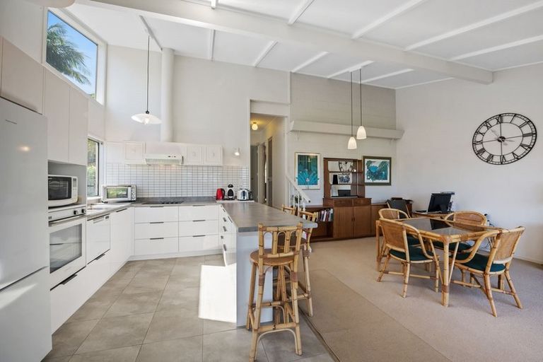 Photo of property in 9/66 Victoria Road, Devonport, Auckland, 0624