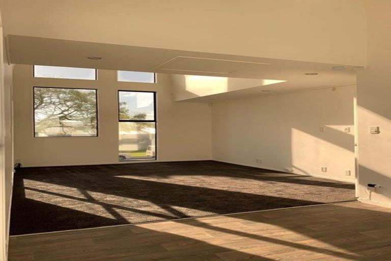 Photo of property in 32a Elliot Street, Howick, Auckland, 2014