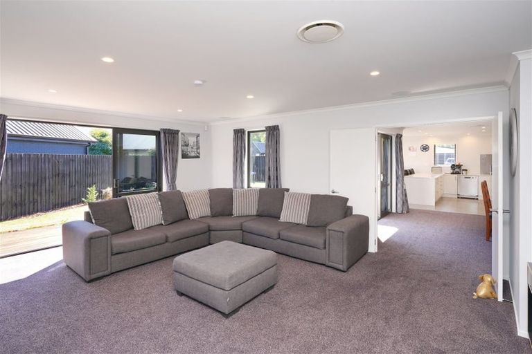 Photo of property in 4 Kohunga Crescent, Bottle Lake, Christchurch, 8083