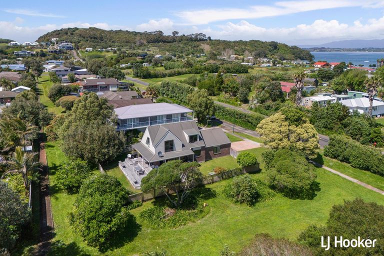 Photo of property in 469 Seaforth Road, Bowentown, Waihi Beach, 3177