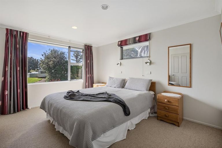 Photo of property in 147 Rogers Road, Pukehina, Te Puke, 3186