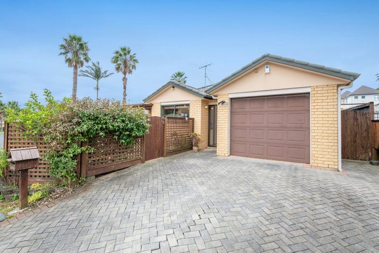 Photo of property in 4 Red Hibiscus Road, Stanmore Bay, Whangaparaoa, 0932