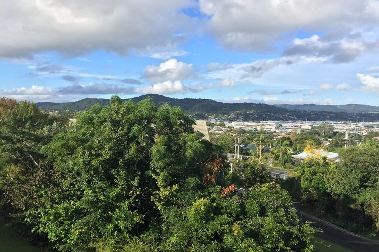 Photo of property in 100 Fourth Avenue, Woodhill, Whangarei, 0110