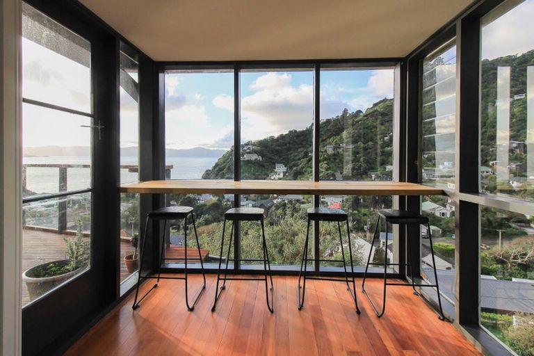 Photo of property in 6 Matai Terrace, Eastbourne, Lower Hutt, 5013