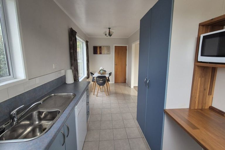 Photo of property in 68 Gloaming Hill, Titahi Bay, Porirua, 5022