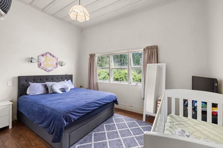 Photo of property in 25 Derrick Road, Kawakawa, 0210