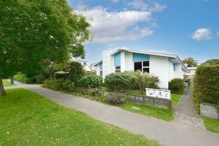 Photo of property in 3/6 Kinloch Street, St Albans, Christchurch, 8014