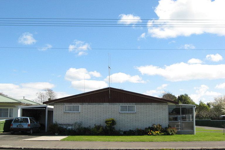 Photo of property in 2/152 Broadway, Marton, 4710