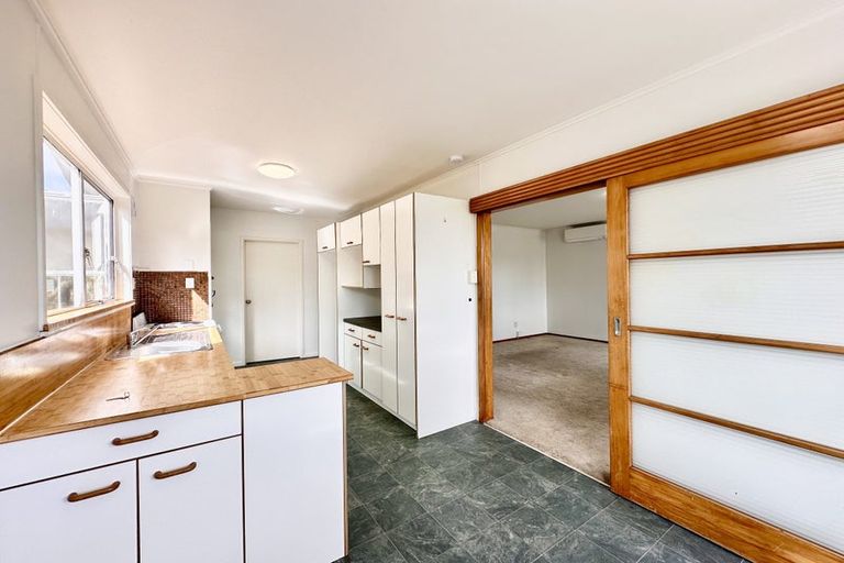 Photo of property in 32 Powrie Street, Glenfield, Auckland, 0629