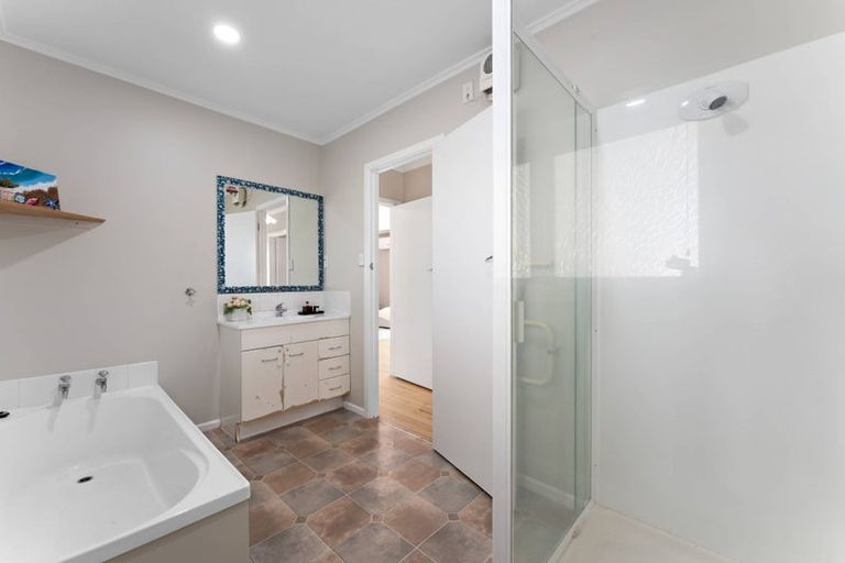 Photo of property in 1/15 Manuka Road, Bayview, Auckland, 0629