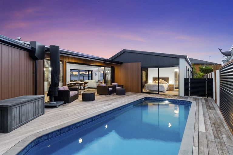 Photo of property in 35 Maria Tini Drive, Papamoa Beach, Papamoa, 3118