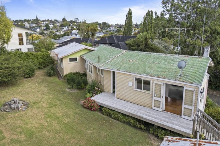 Photo of property in 13 Ennis Avenue, Pakuranga Heights, Auckland, 2010